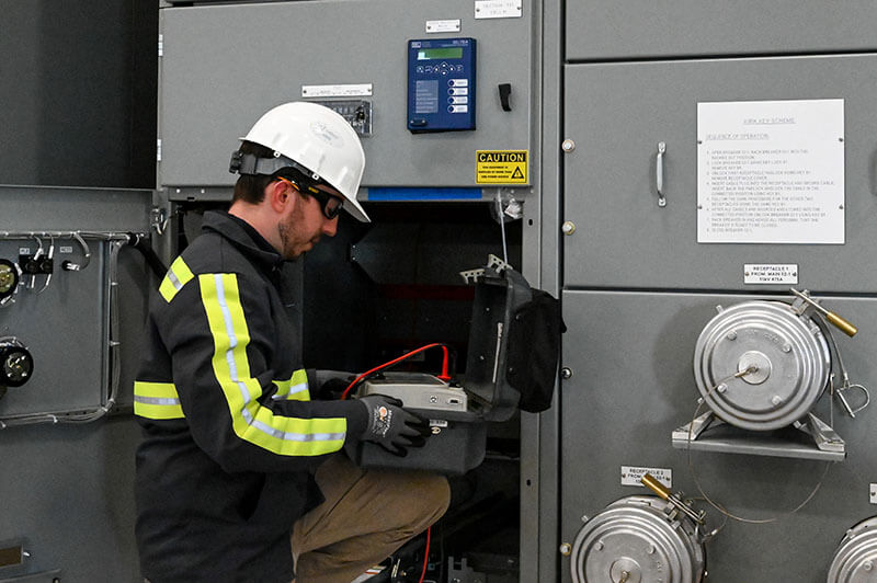 High Voltage Switchgear Testin