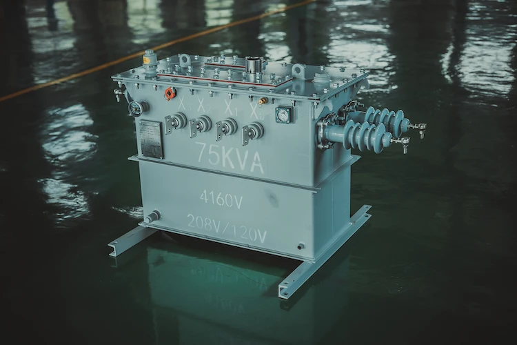 Three Phase Pole Mounted Transformers